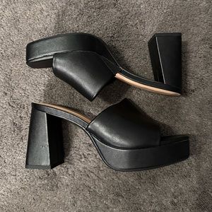 A New Day platform mules US 7 women